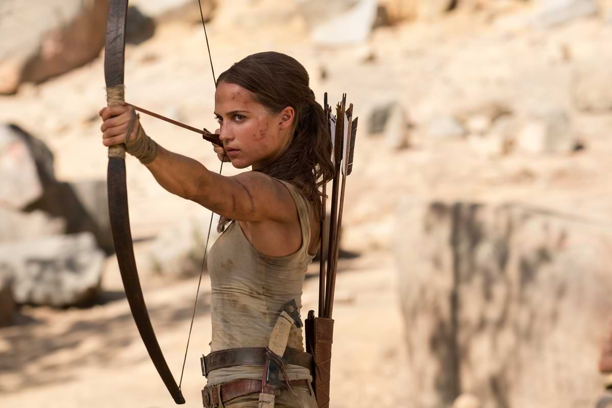 „Tomb Raider” nie wstydzi się być ekranizacją gry – recenzja filmu 6