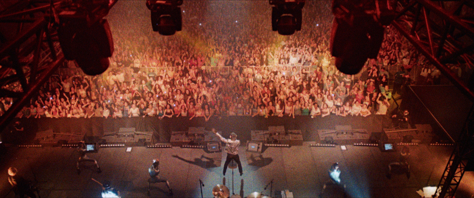 Małpie figle - recenzja filmu "Better Man: Niesamowity Robbie Williams" 2 Better Man: Niesamowity Robbie Williams